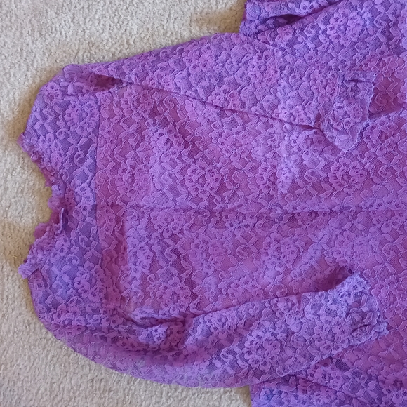 Lace dress - Picture 4 of 4